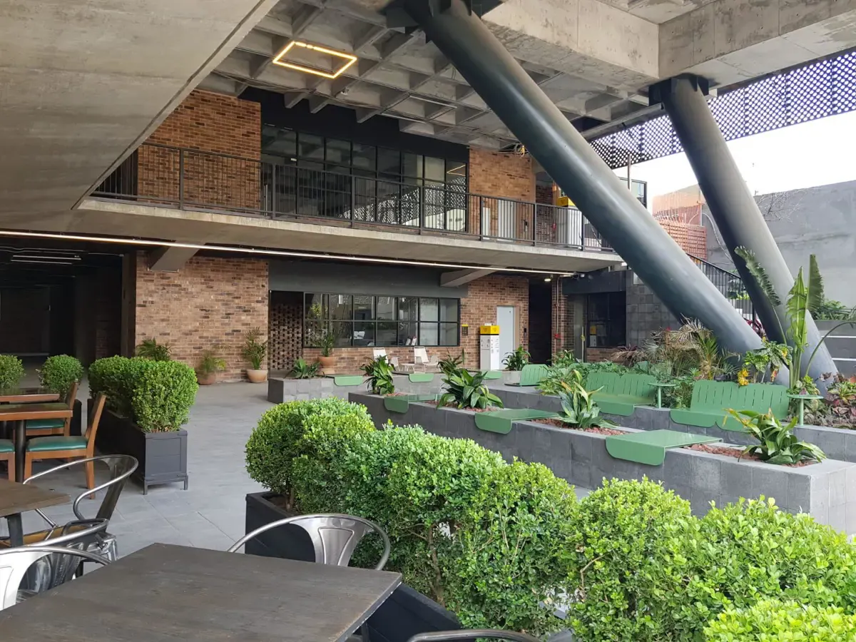 Local Comercial Spot2