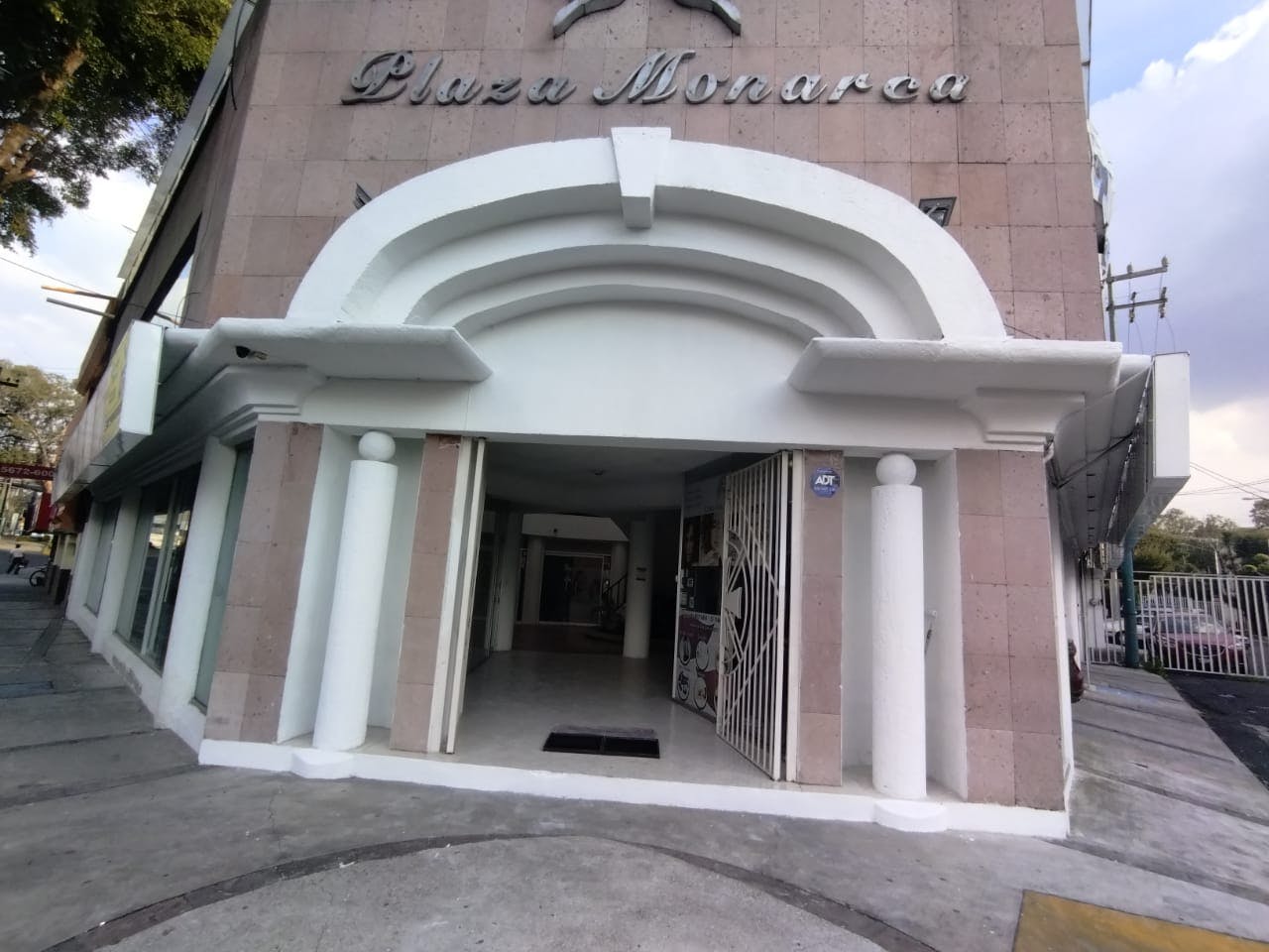 Local Comercial Spot2