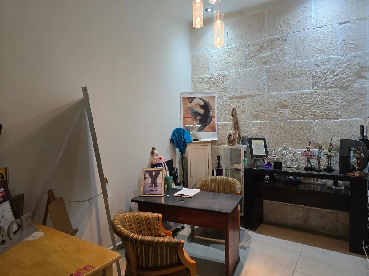 Local Comercial Spot2