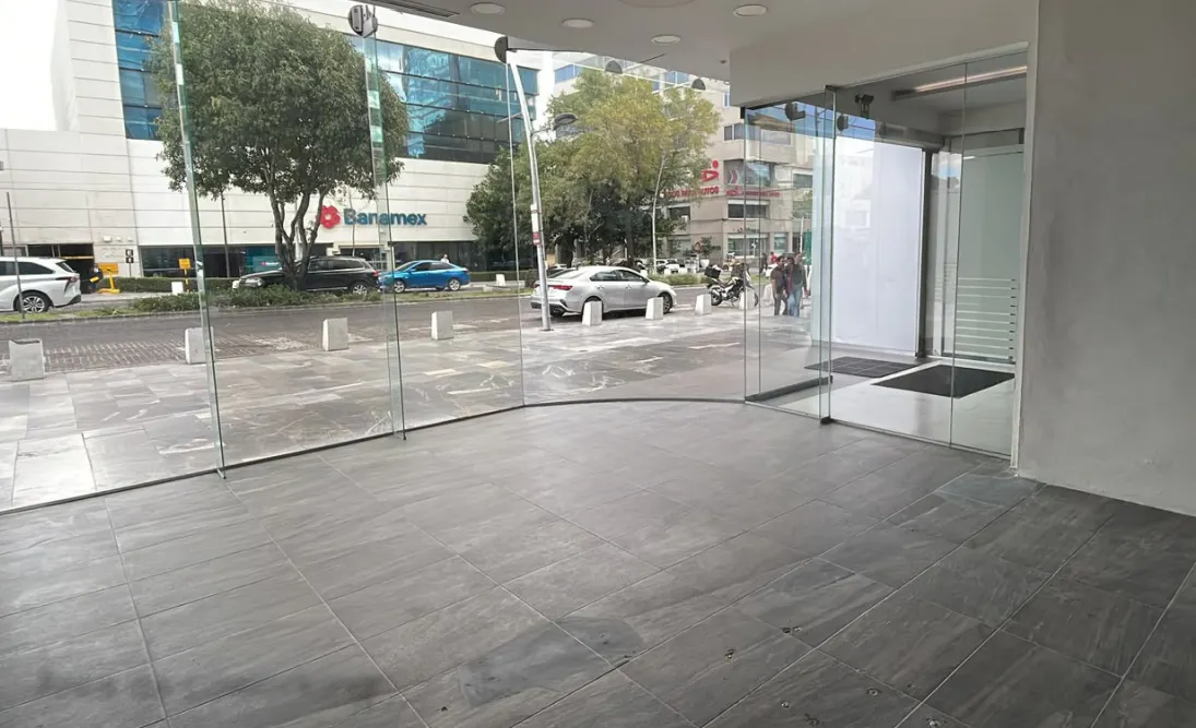Local Comercial Spot2