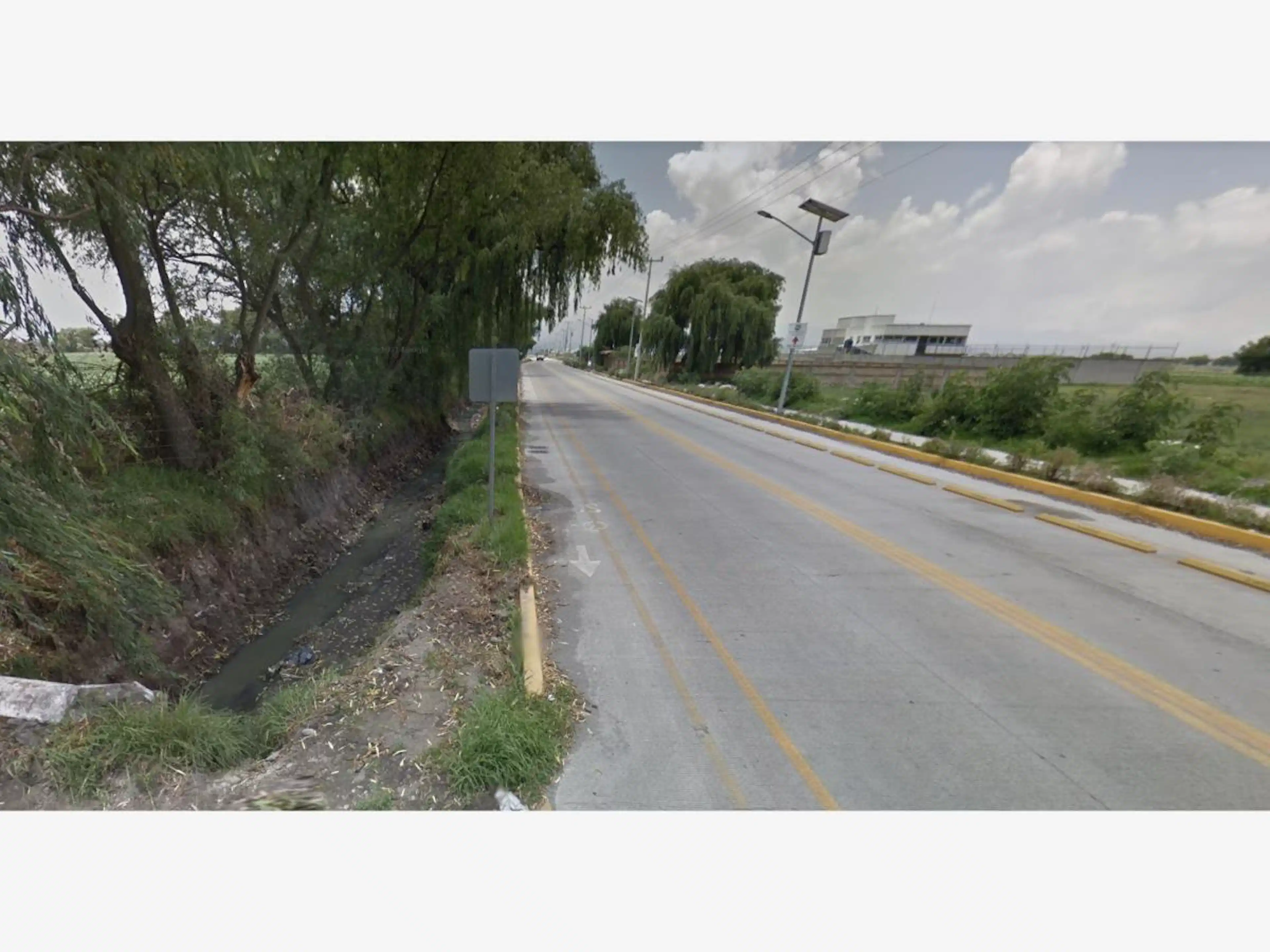 Terreno En Venta En San Miguel Totocuitlapilco, Metepec, México
