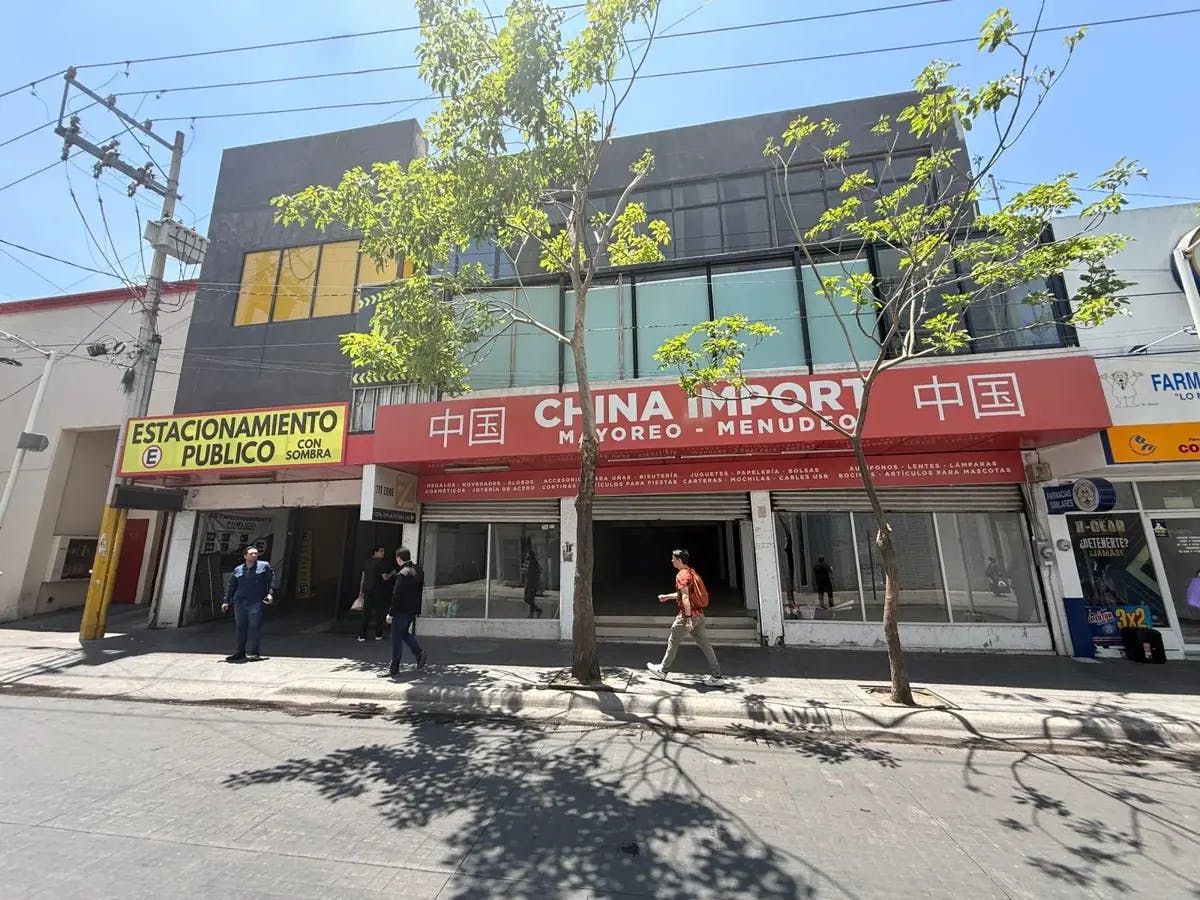 Local Comercial Spot2