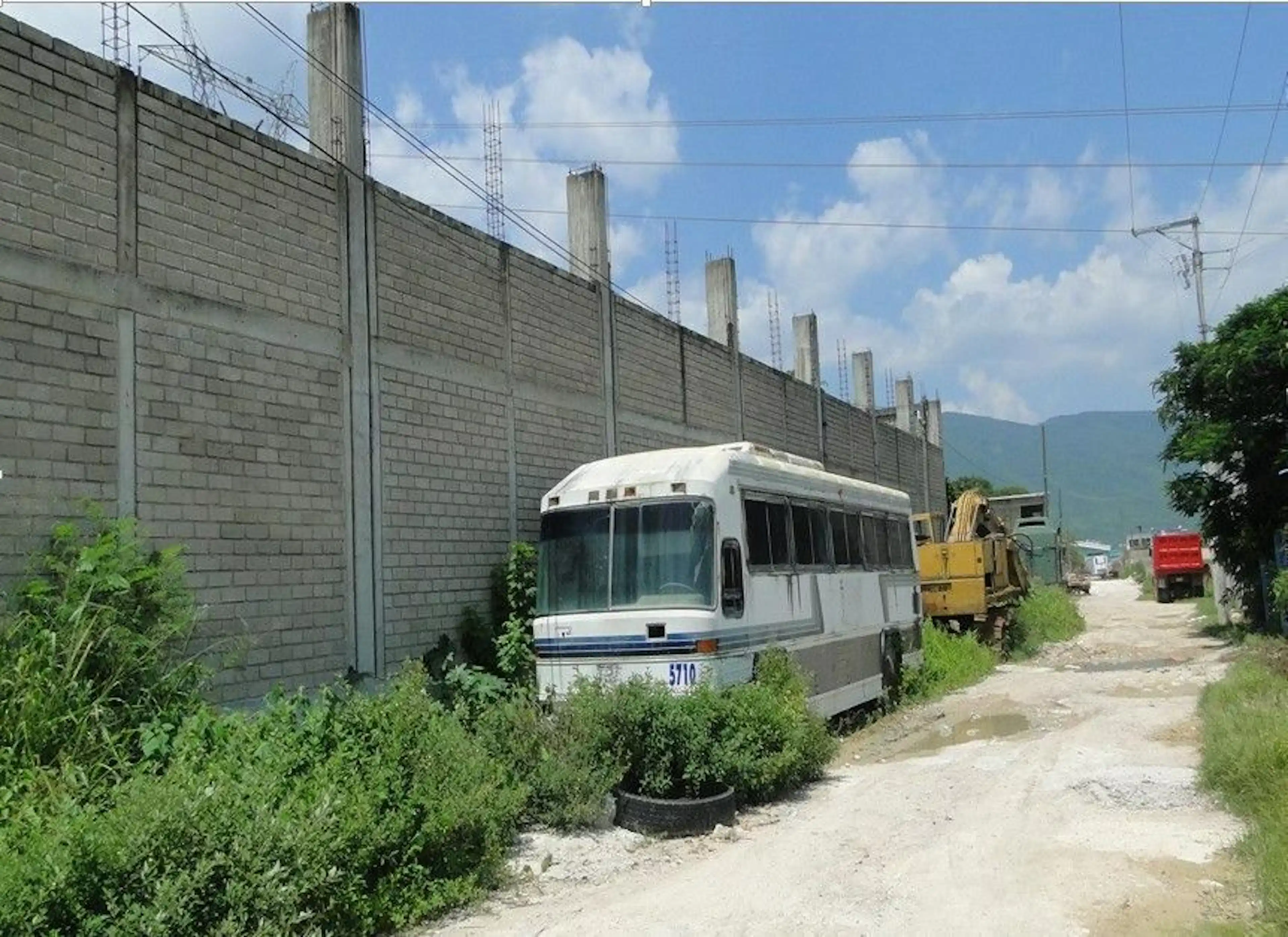 Terreno en Venta,Comercial salida a Chiapa de Corzo esq. Entronque La Angostura.