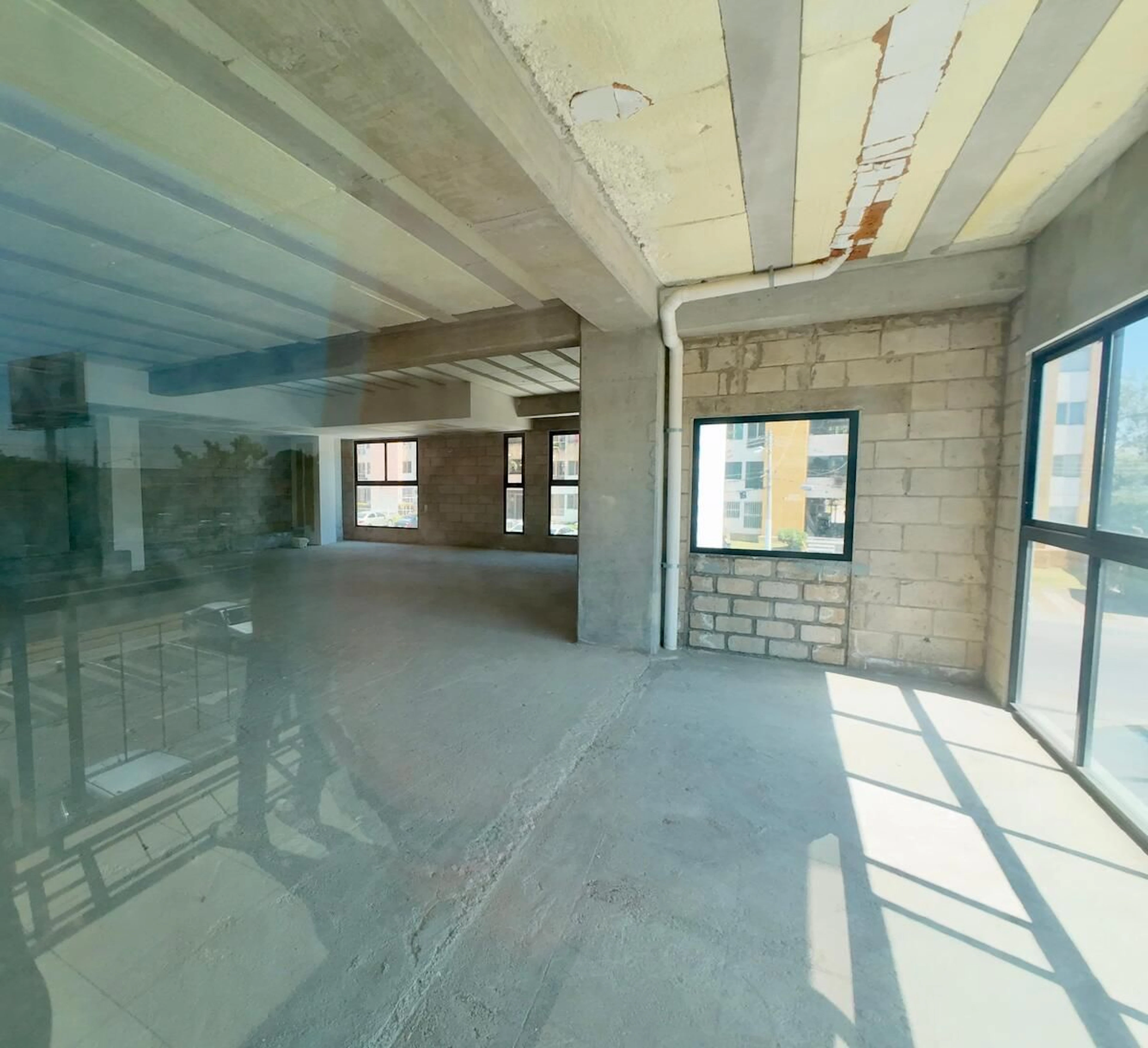 Local Comercial Spot2