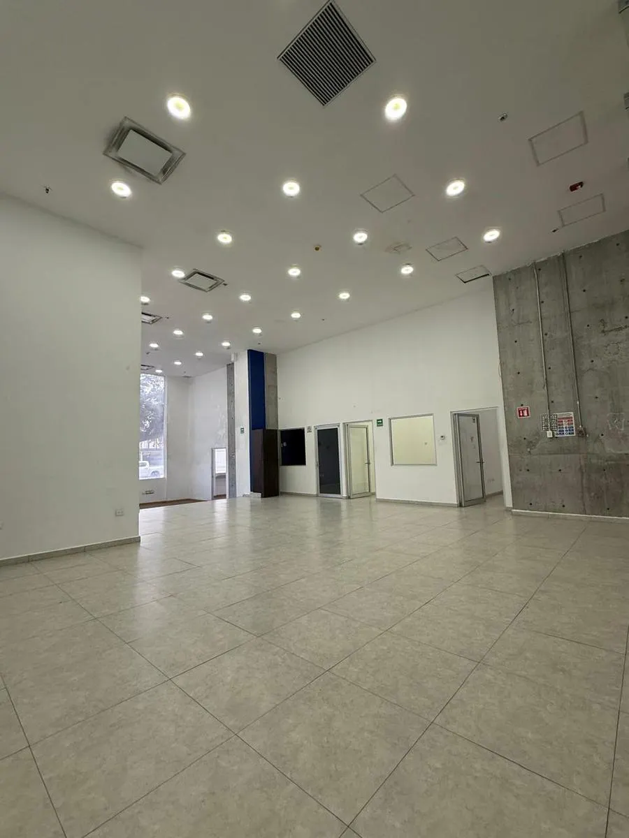 Local Comercial Spot2