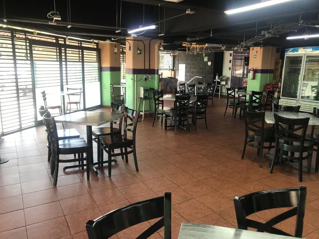 Local Comercial Spot2