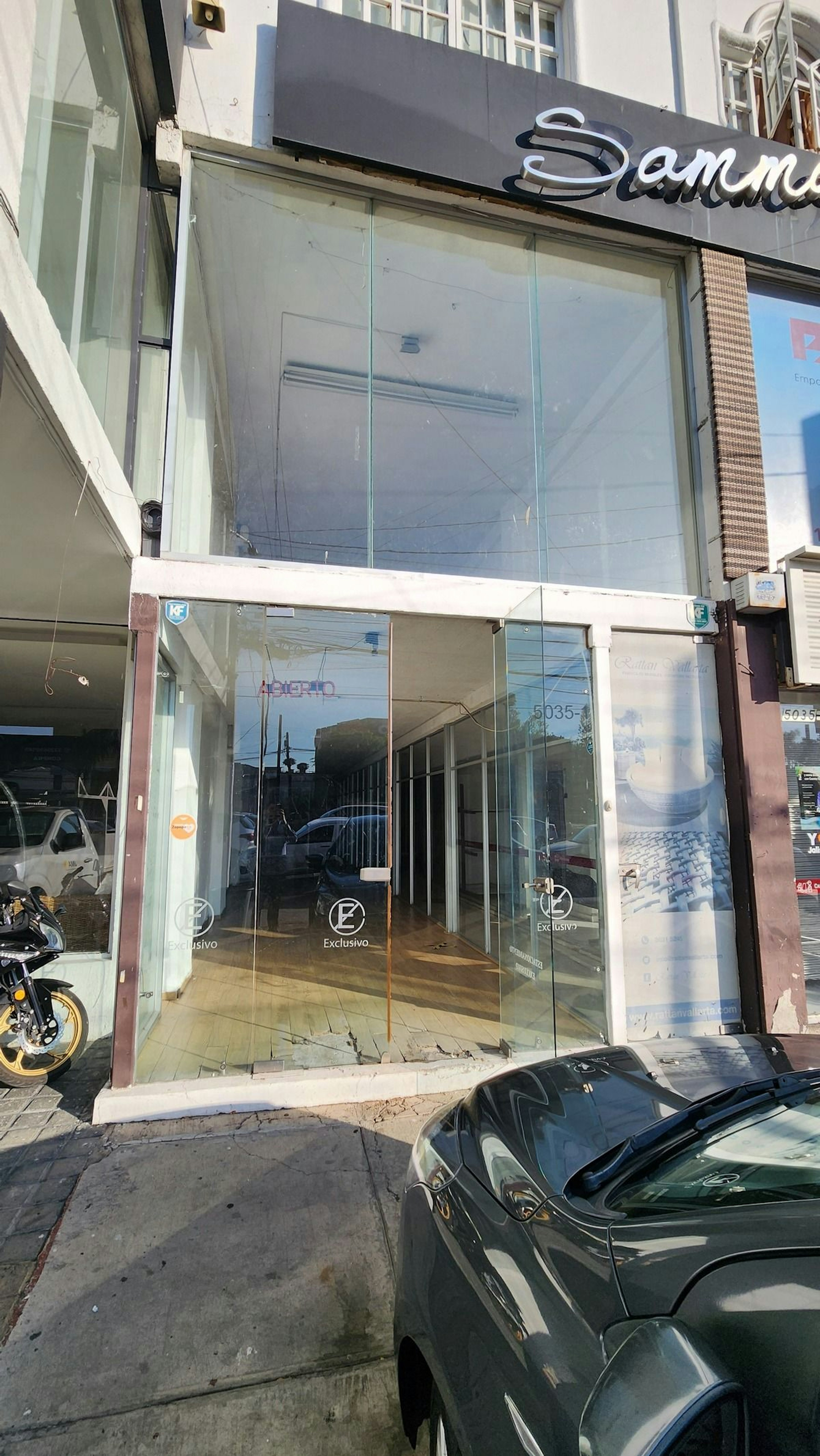 Spot image 0