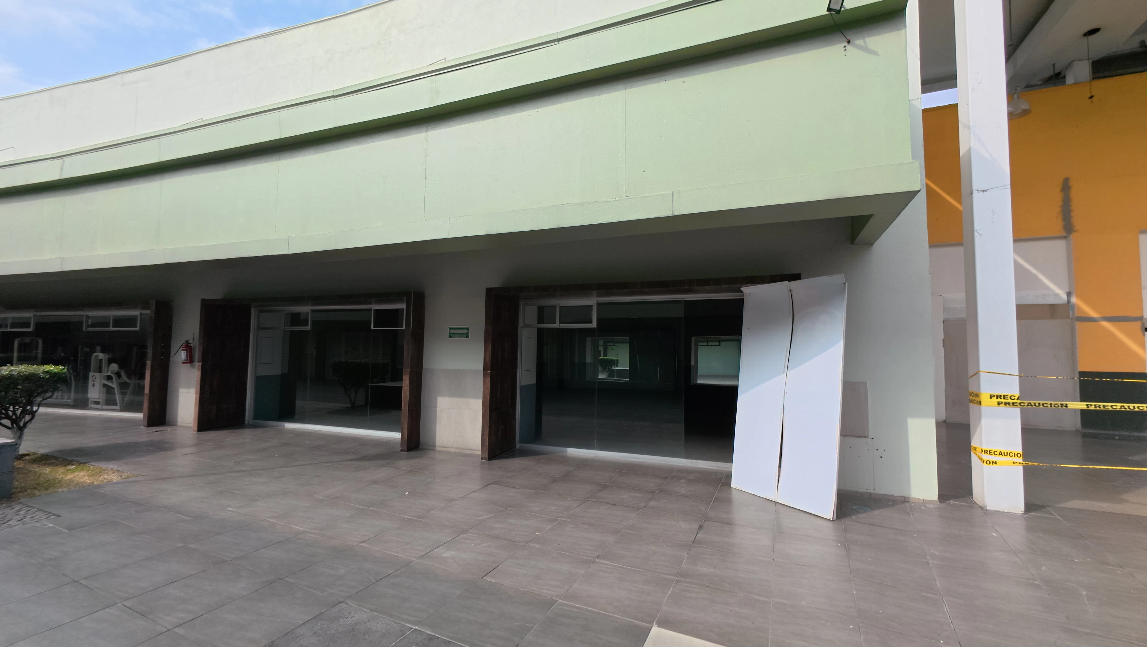 Local Comercial Spot2