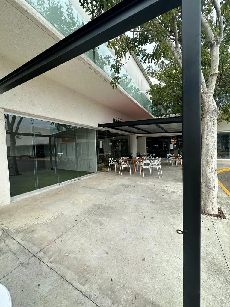 Local Comercial Spot2