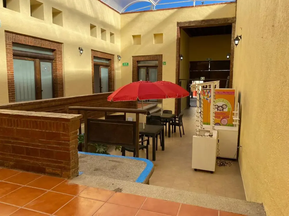 Local Comercial Spot2