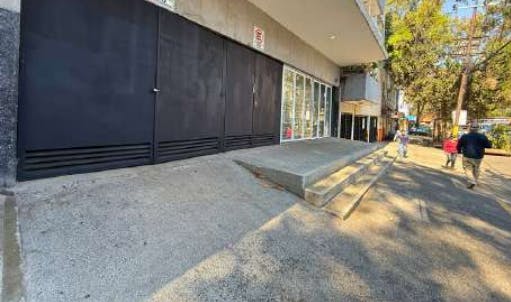 Local Comercial Spot2