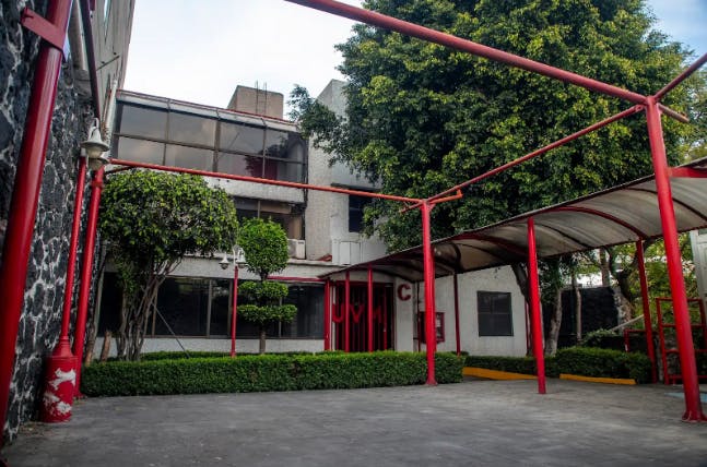 Local Comercial Spot2