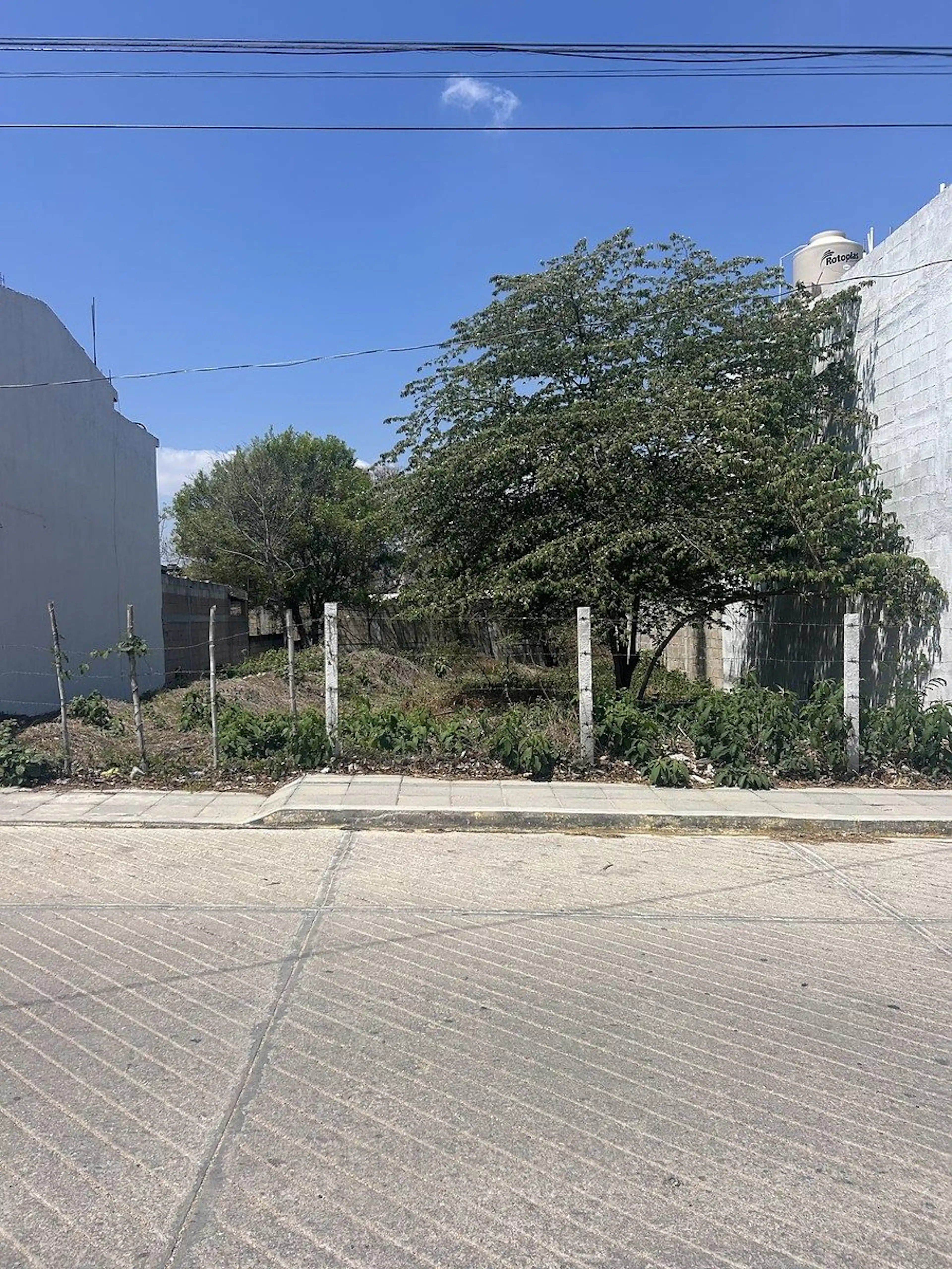 Terreno A La Venta En Berriozábal, Uso Comercial Con Todos Los Servicios!!