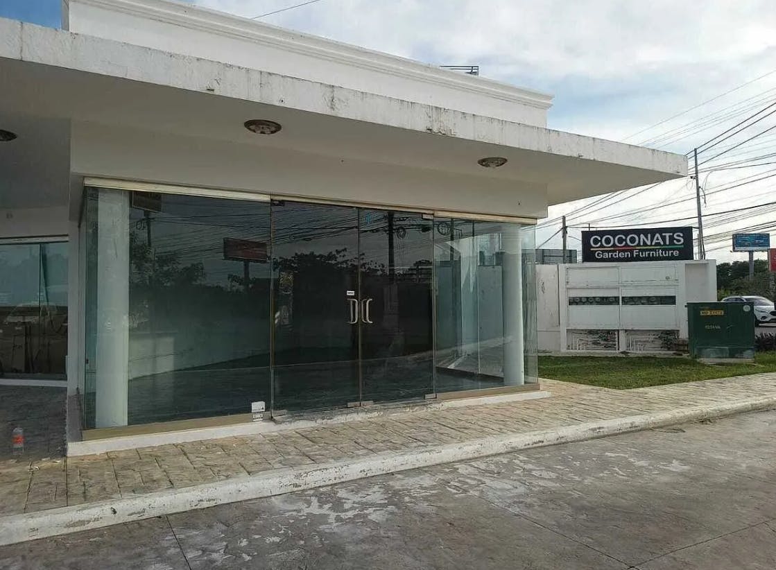 Local Comercial Spot2