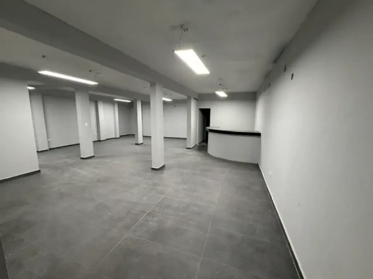 Local Comercial Spot2