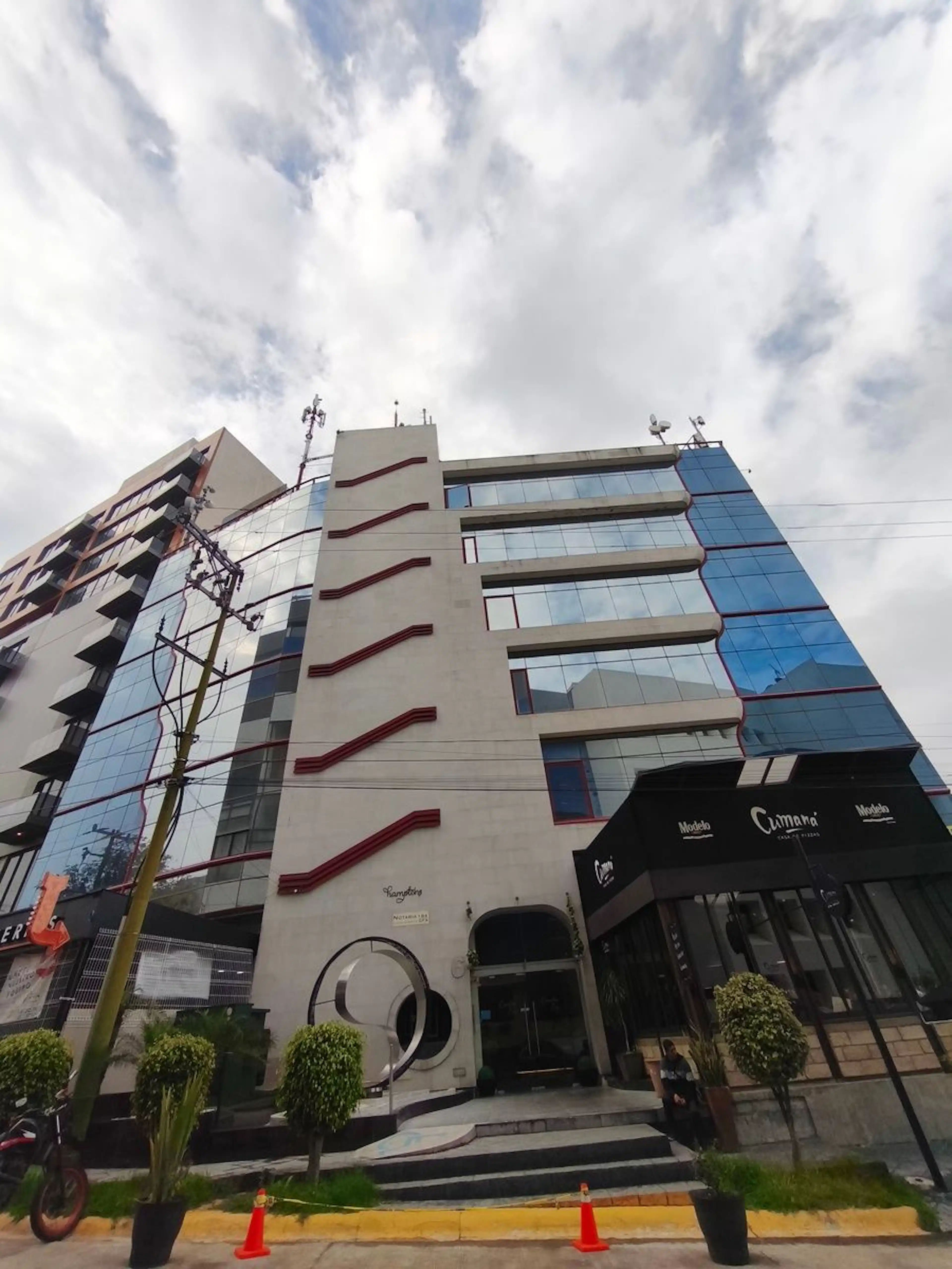 Pasaje Interlomas 6