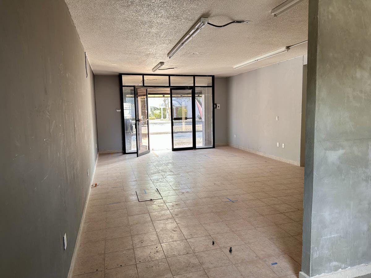 Local Comercial Spot2