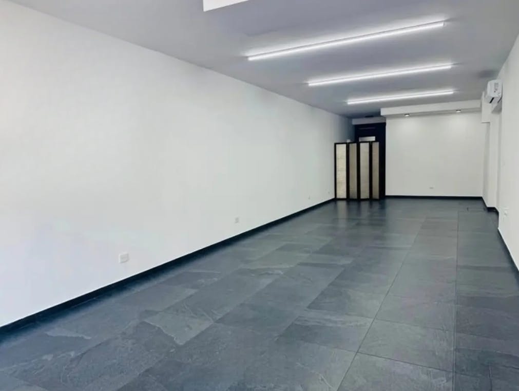 Local Comercial Spot2