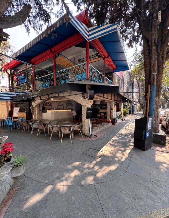 Local Comercial Spot2