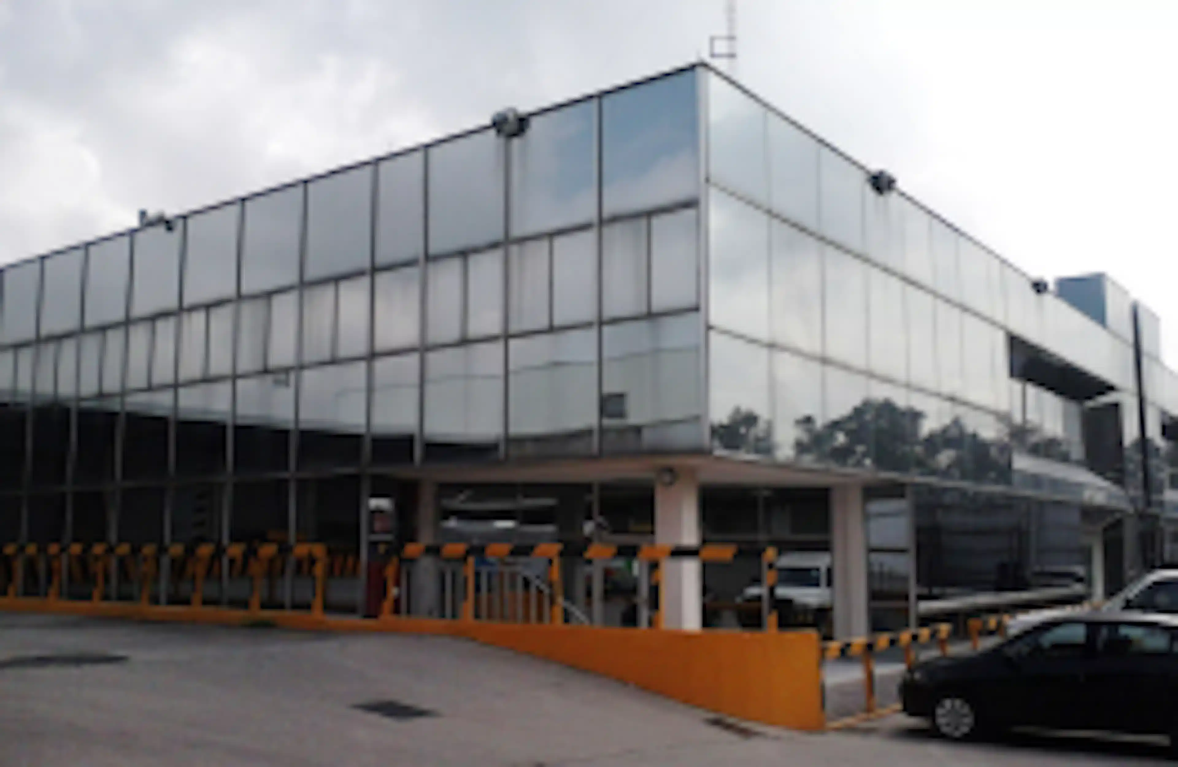 Av De Los 100 Metros