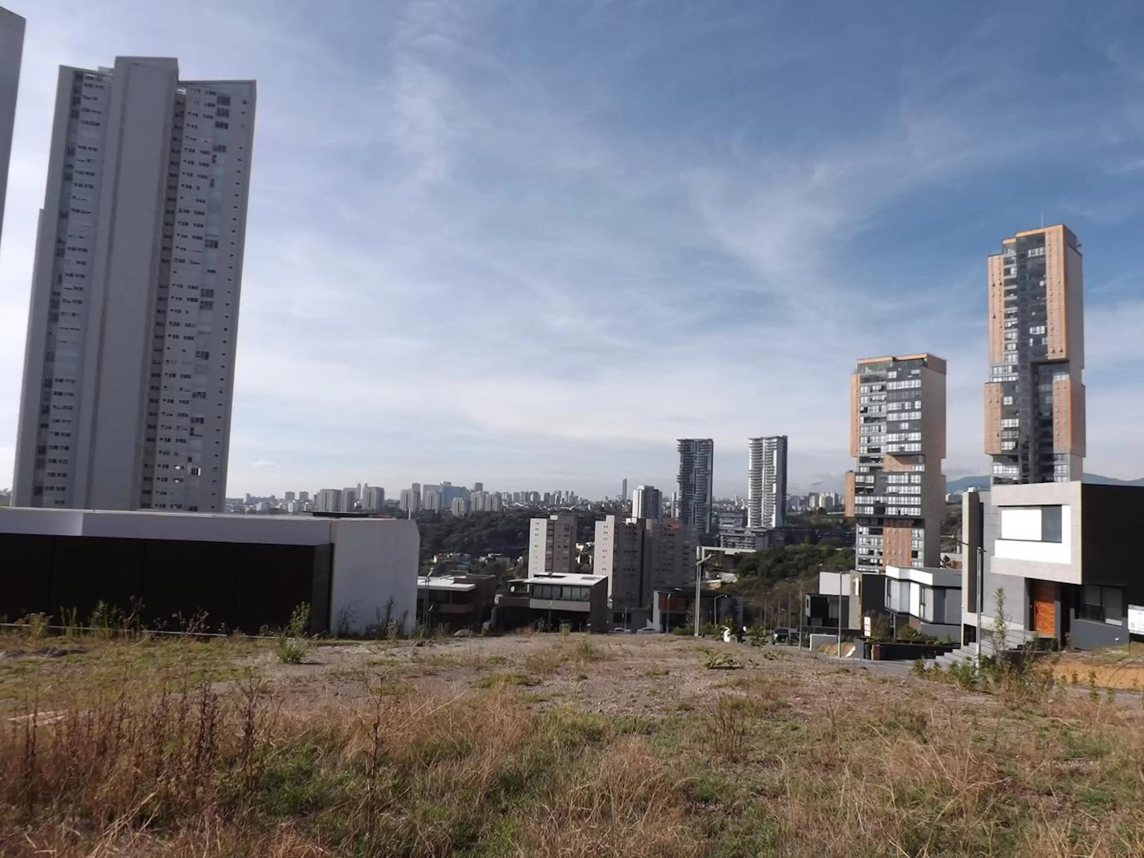 Venta excelentes Terrenos  en la VISTA de Bosque Real
