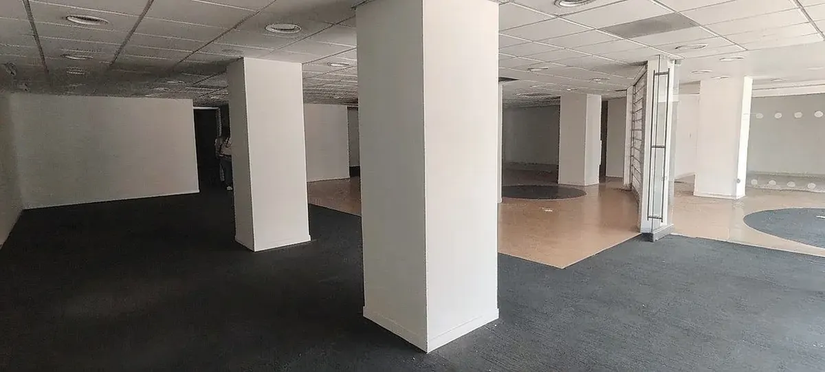 Local Comercial Spot2