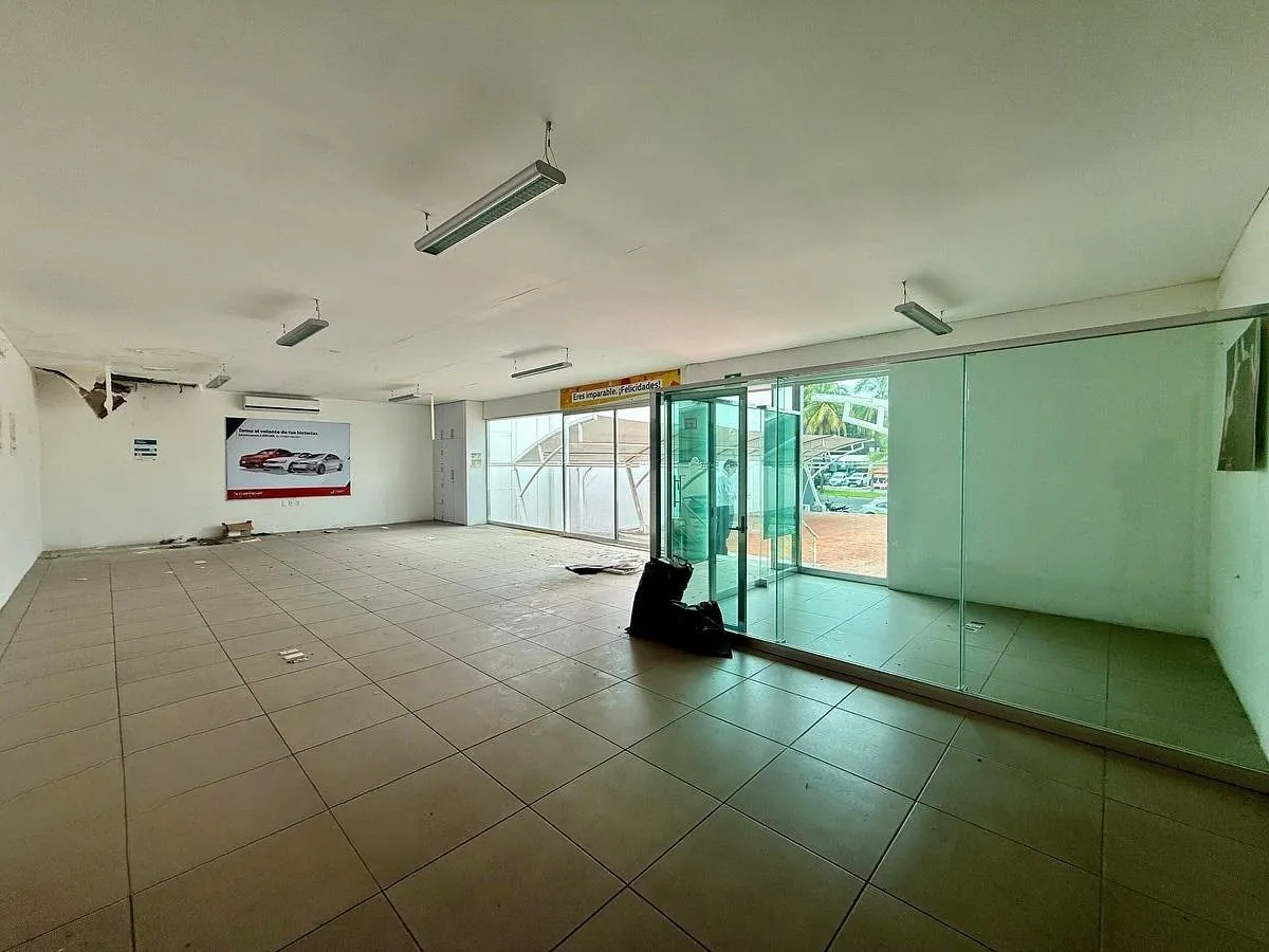 Local Comercial Spot2