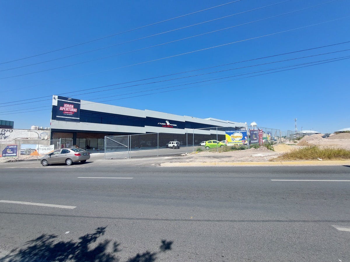 Local Comercial Spot2