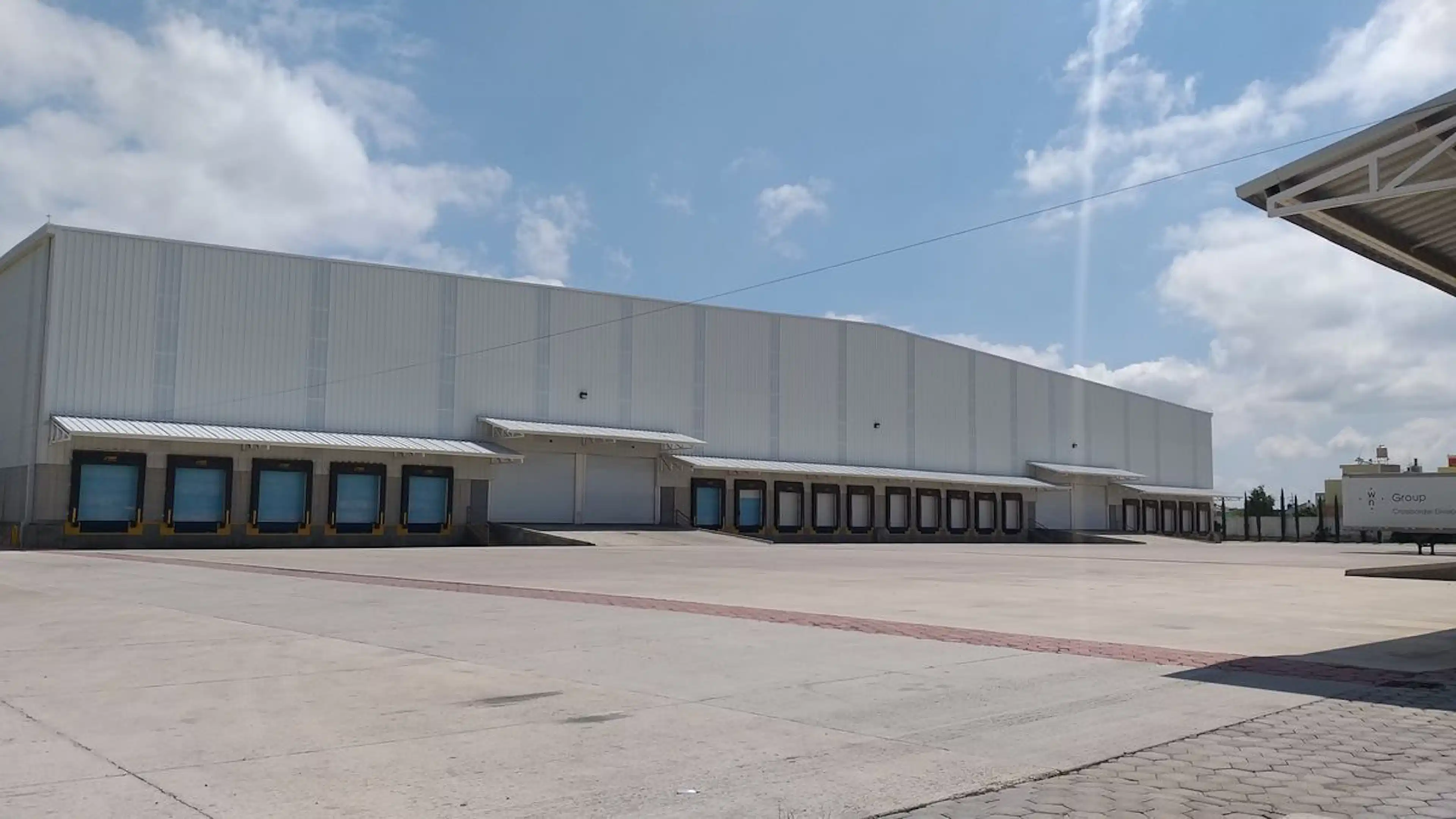 NAVE EN RENTA PARQUE INDUSTRIAL TESISTAN