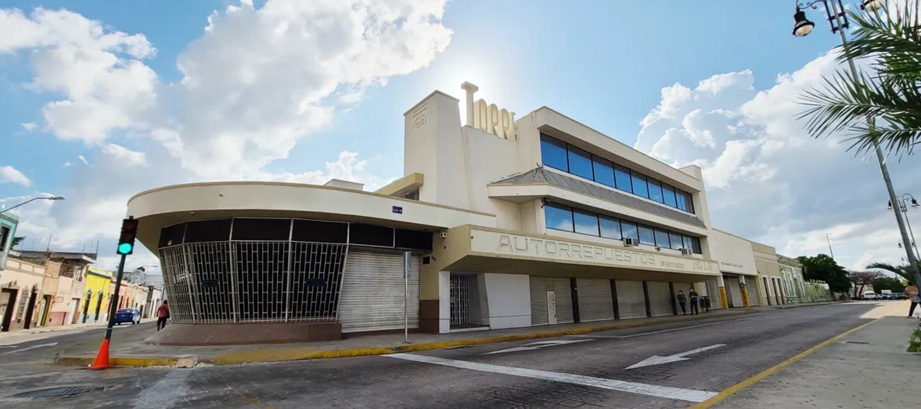 Local Comercial Spot2