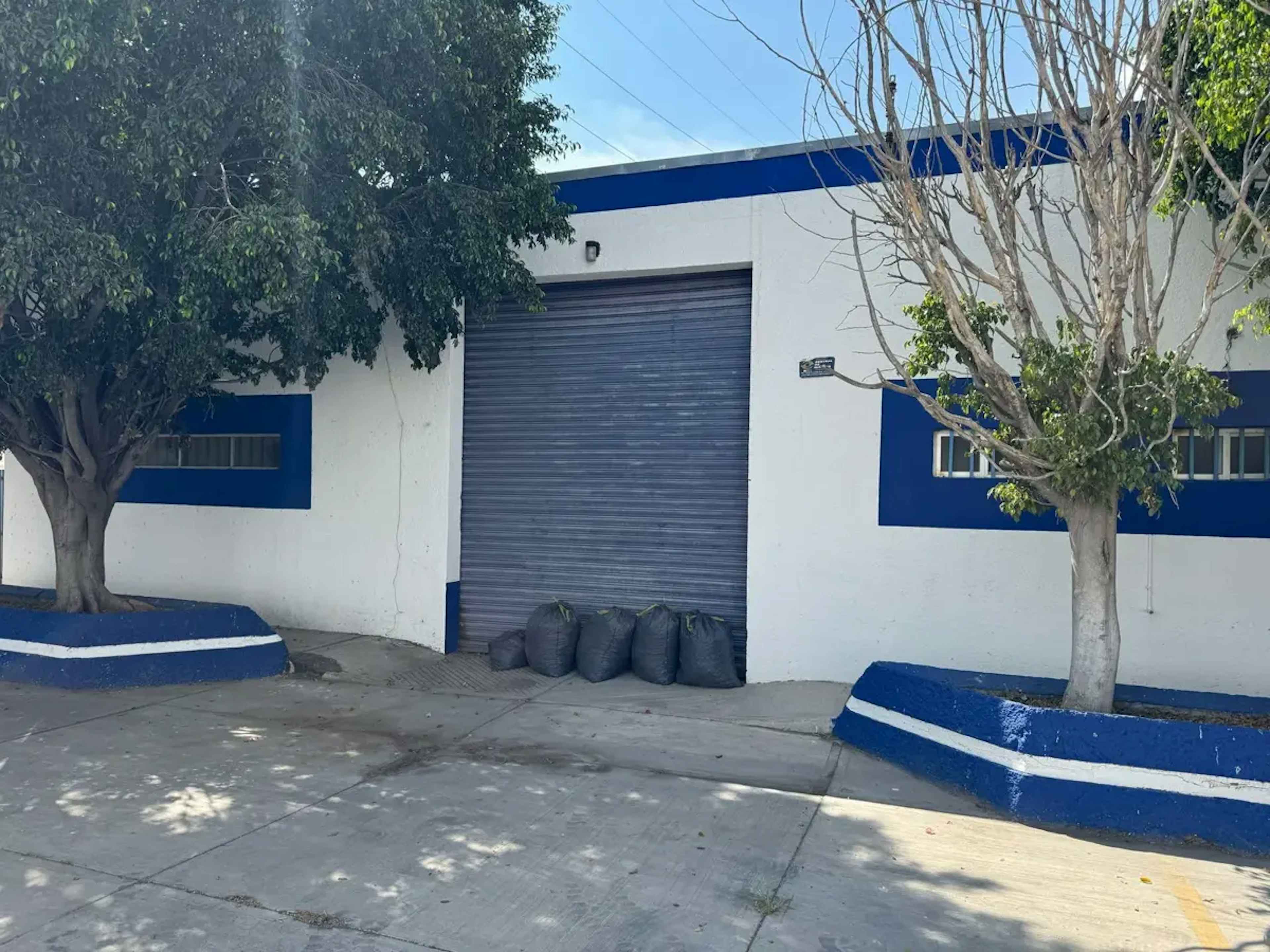 Avenida 5 De Febrero Y Acceso 3  Zona Industrial 34