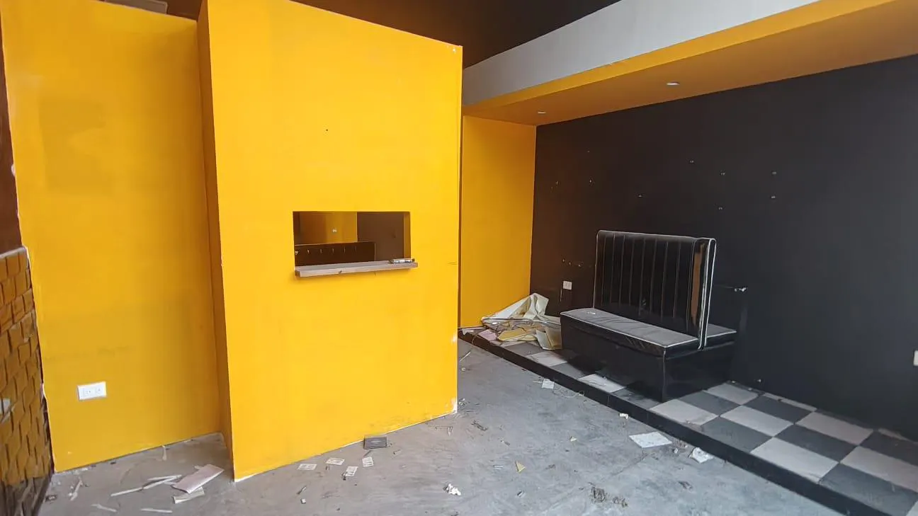 Local Comercial Spot2