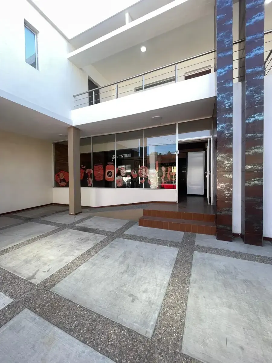 Local Comercial Spot2