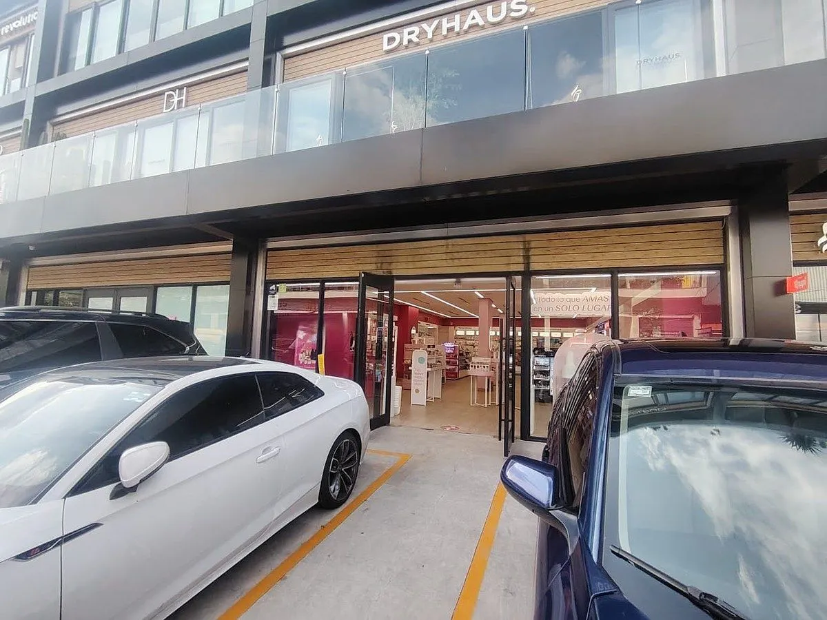 Local Comercial Spot2