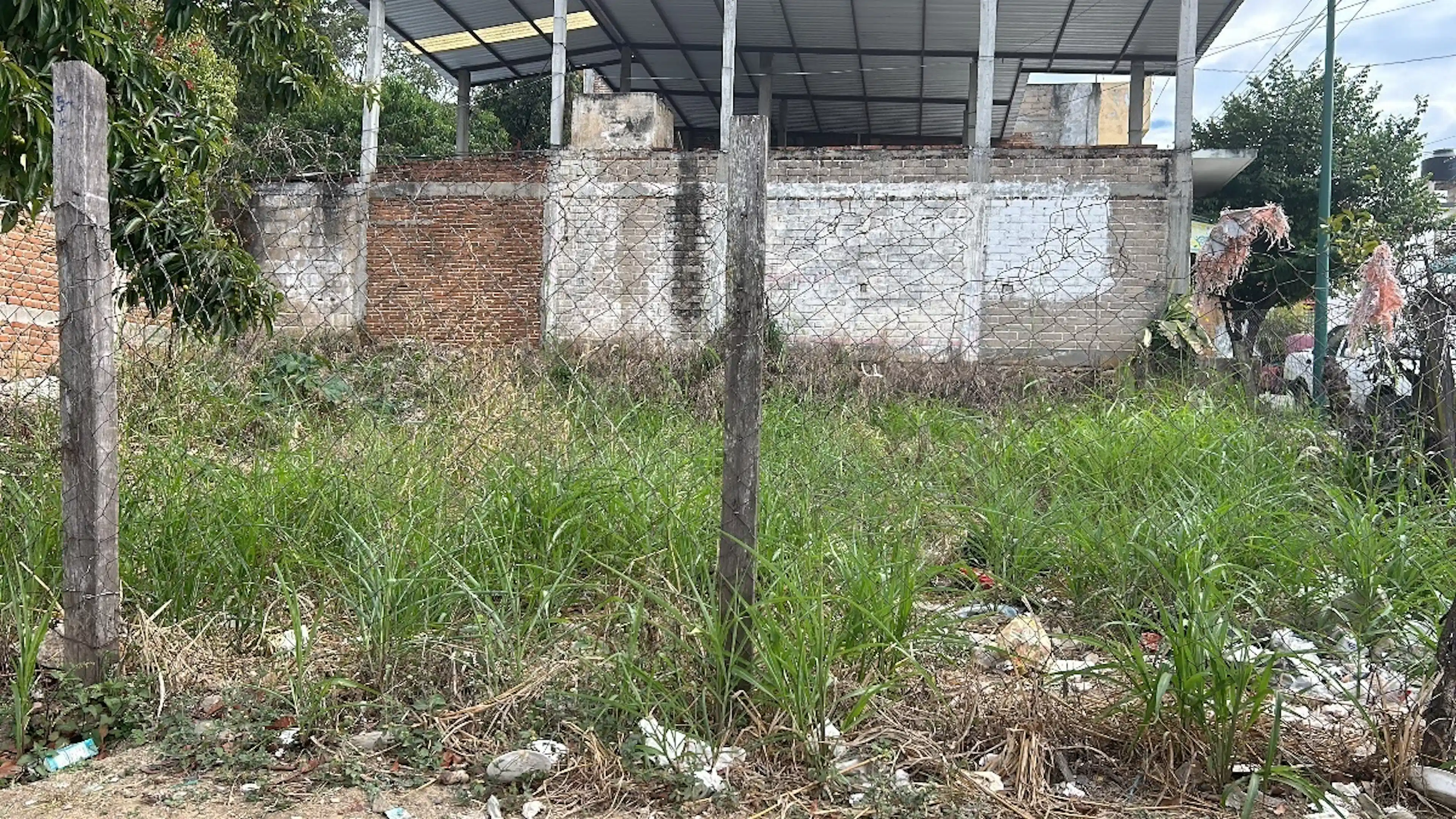 Terreno comercial en Renta,contra esquina Mercado San Juan en Villaflores, Chis.