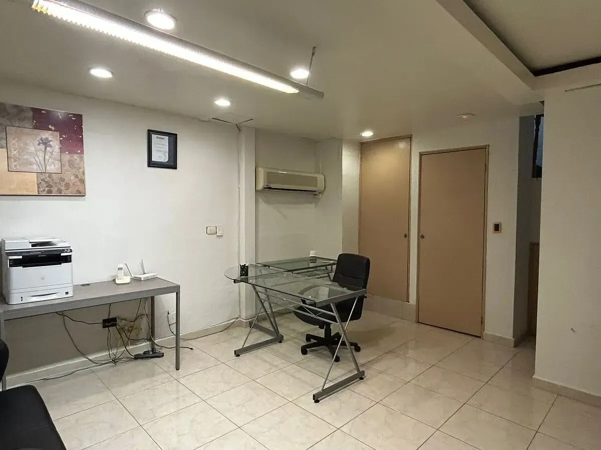 Local Comercial Spot2