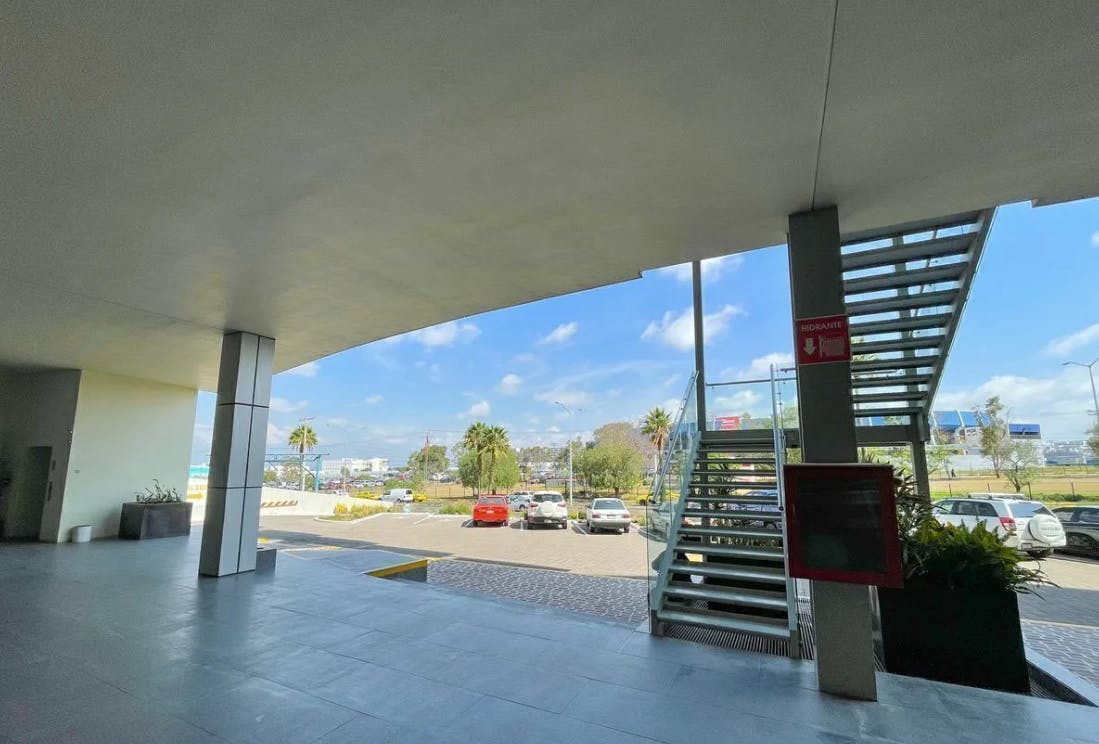 Local Comercial Spot2