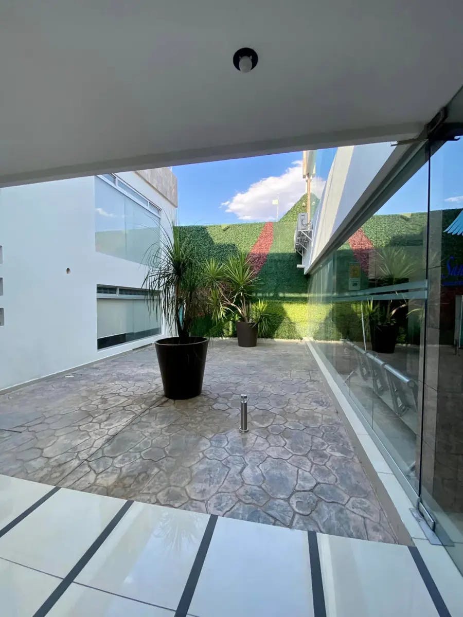 Local Comercial Spot2