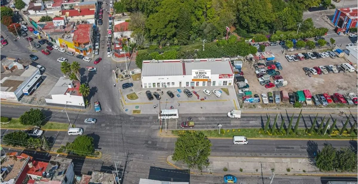 Local Comercial Spot2