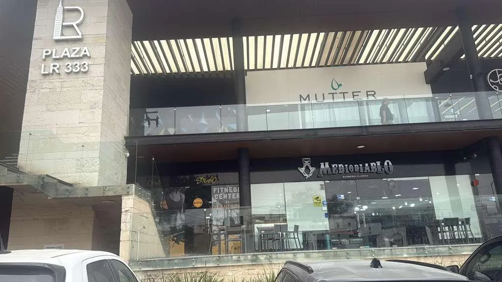 Local Comercial Spot2