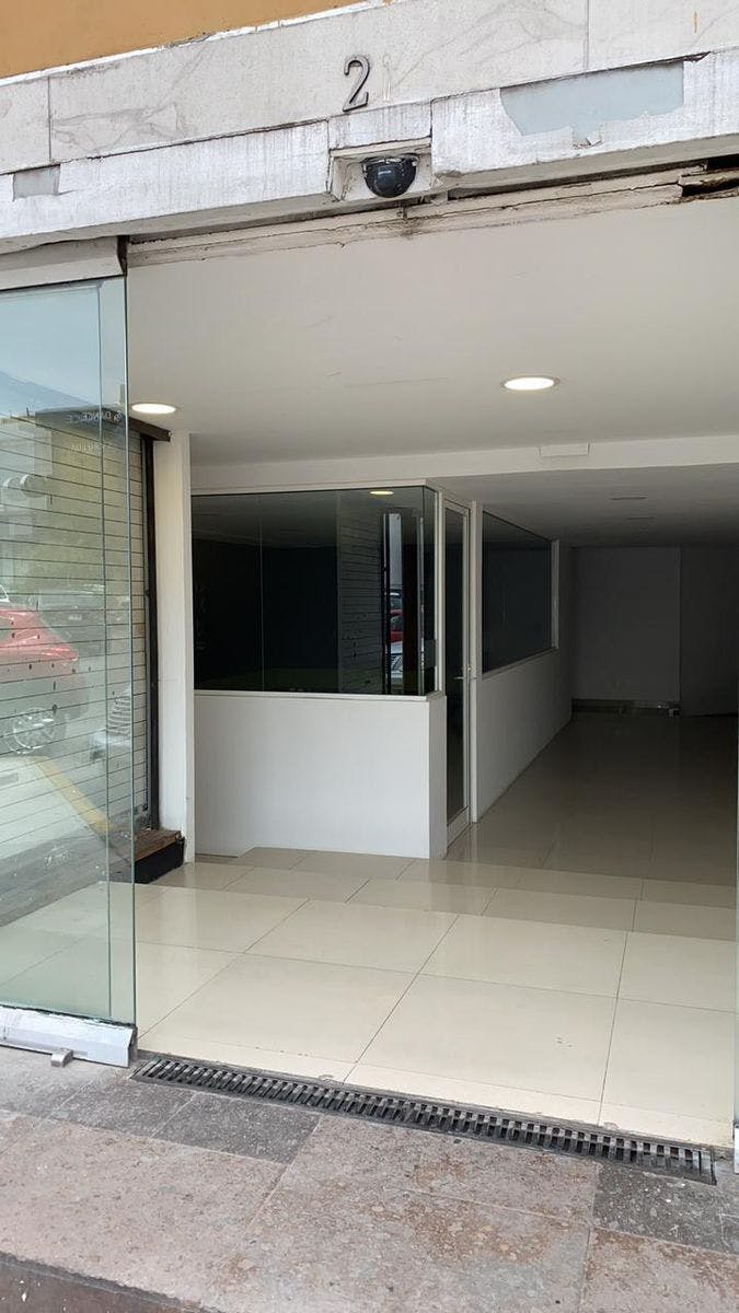 Local Comercial Spot2