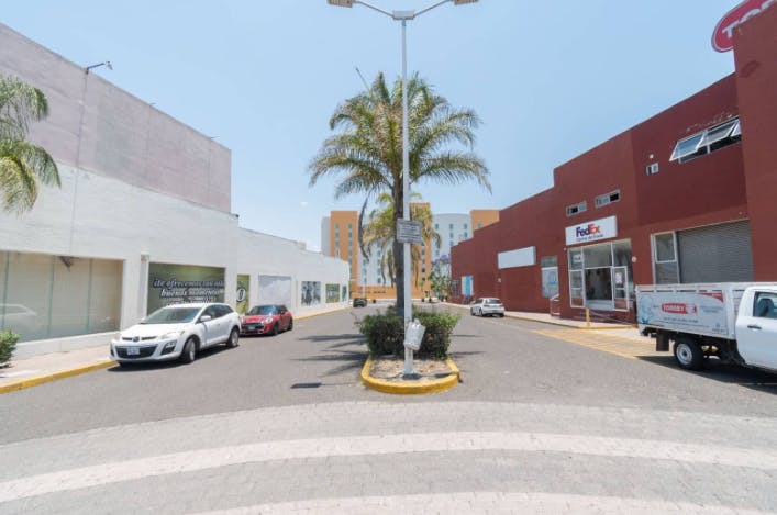 Local Comercial Spot2