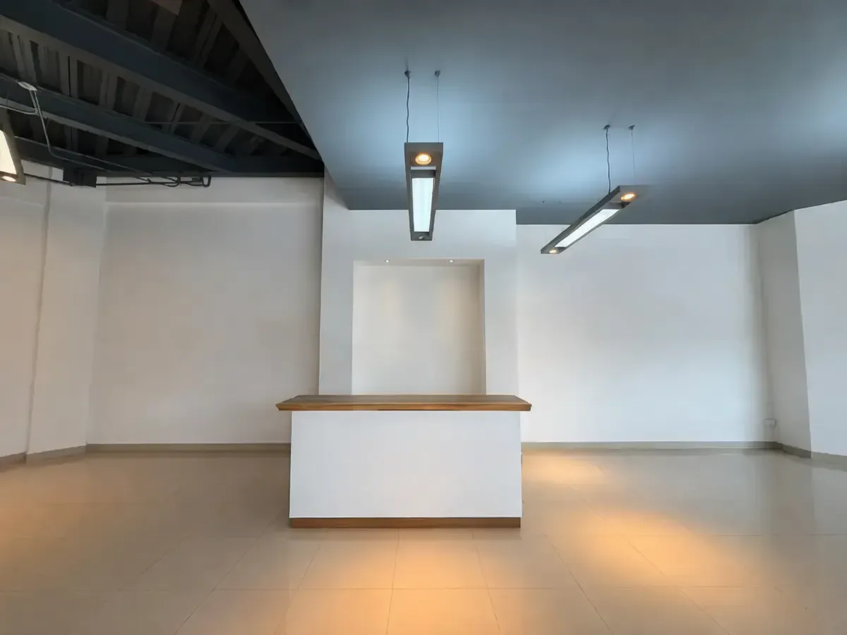 Local Comercial Spot2