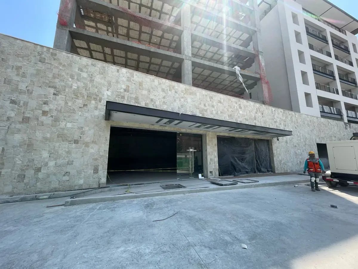 Local Comercial Spot2