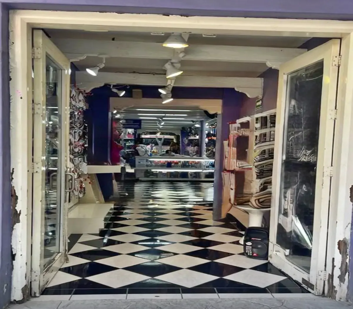 Local Comercial Spot2