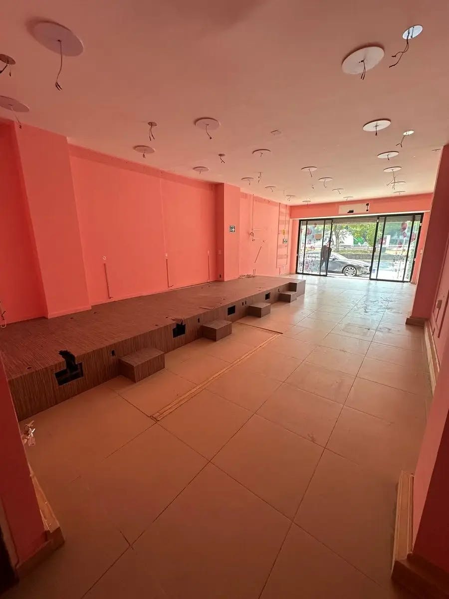 Local Comercial Spot2