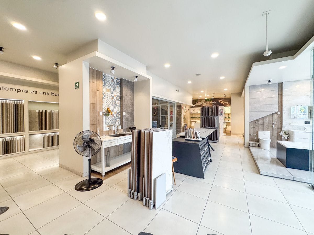 Local Comercial Spot2