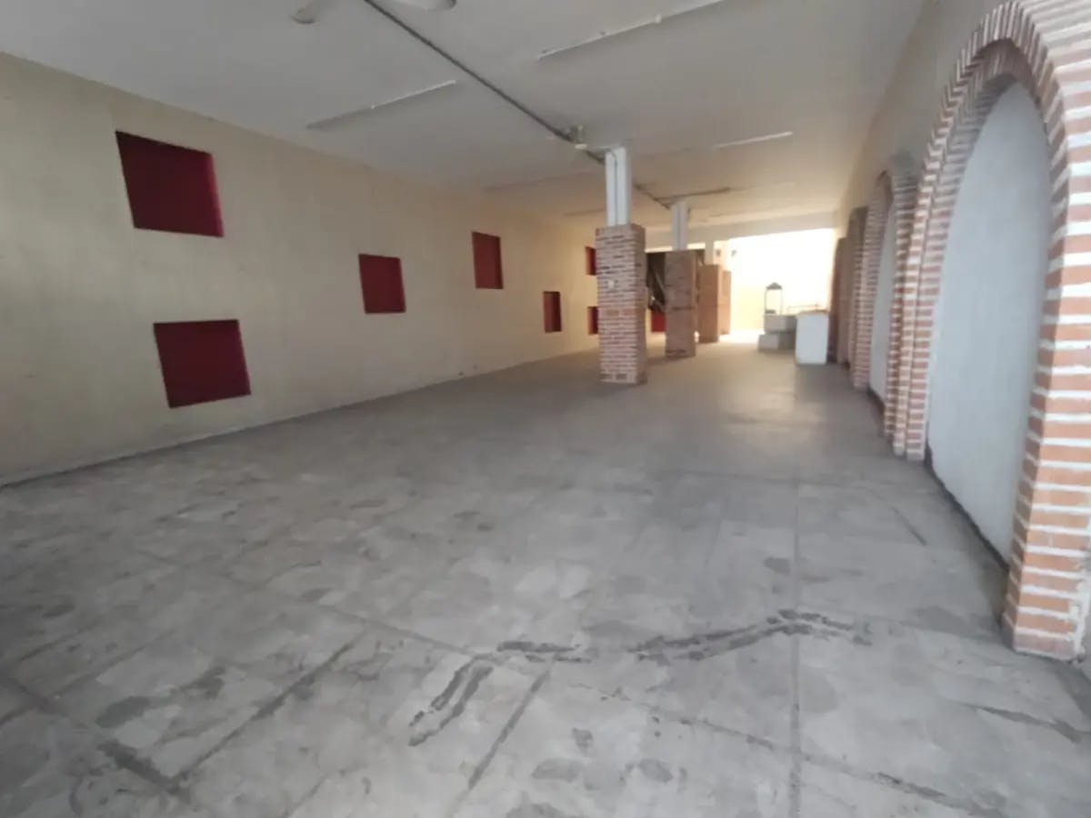 Local Comercial Spot2