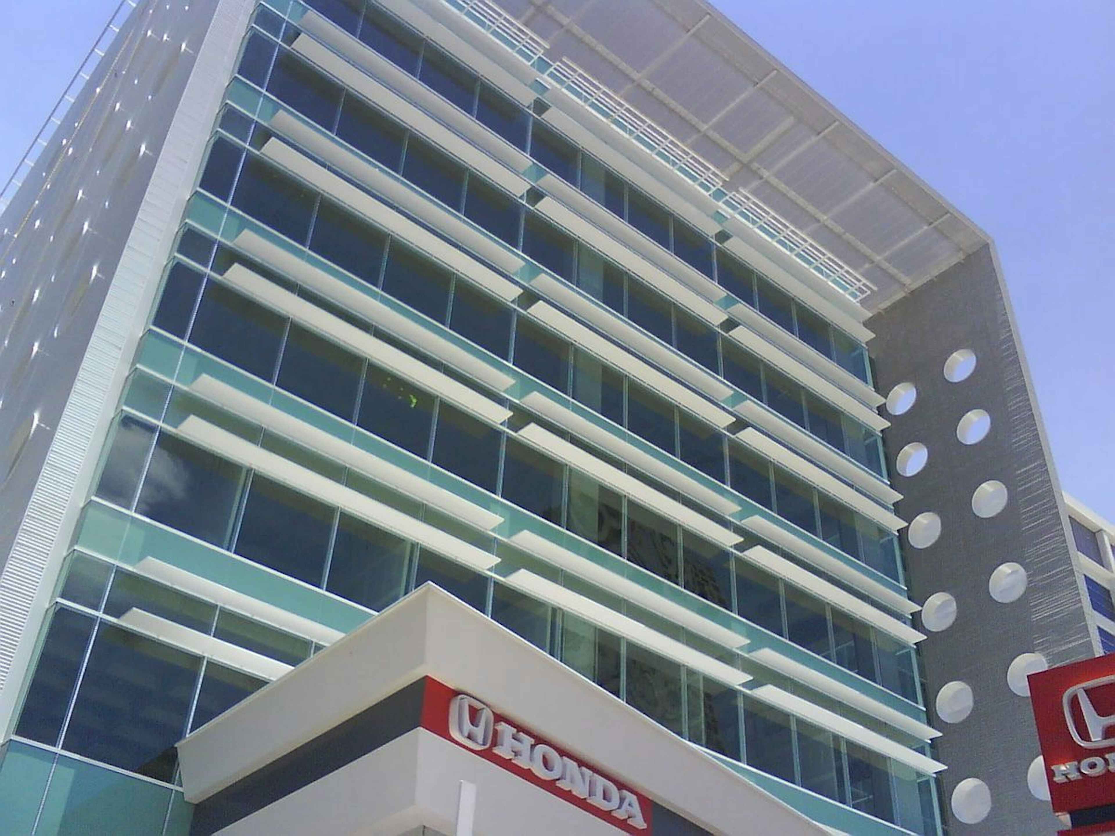 Juan Salvador Agraz 50