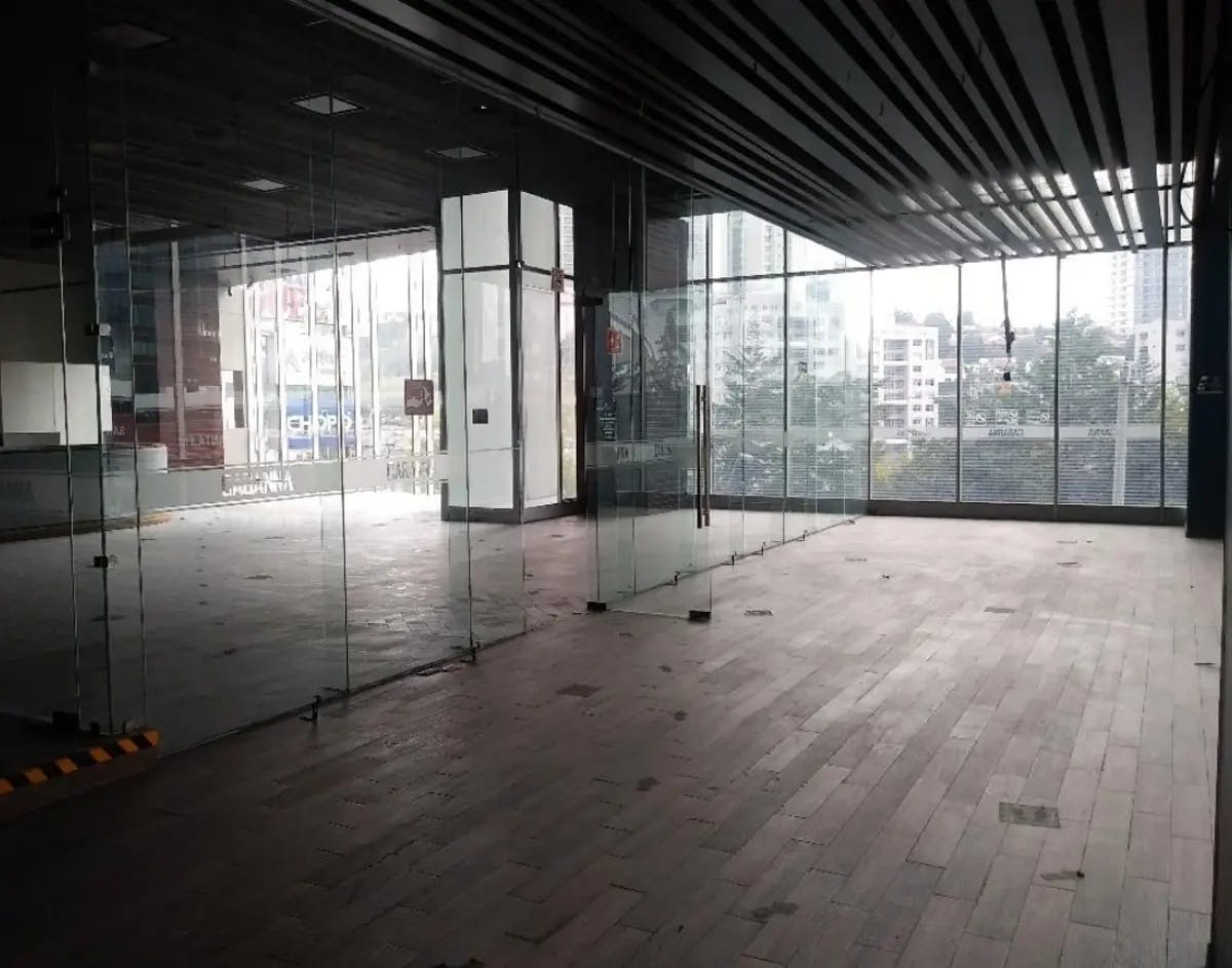 Local Comercial Spot2